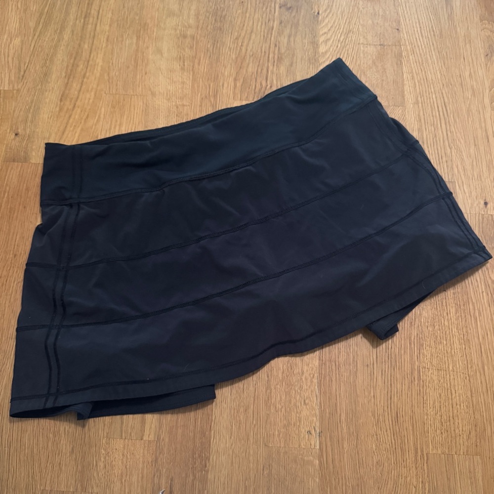 Lululemon Athletica Black Asymmetrical Skater Skirt